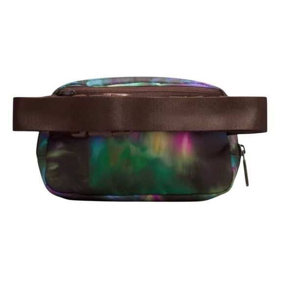 Lululemon Everywhere Belt Bag 1L Pride Graphic - Picture 9 of 9